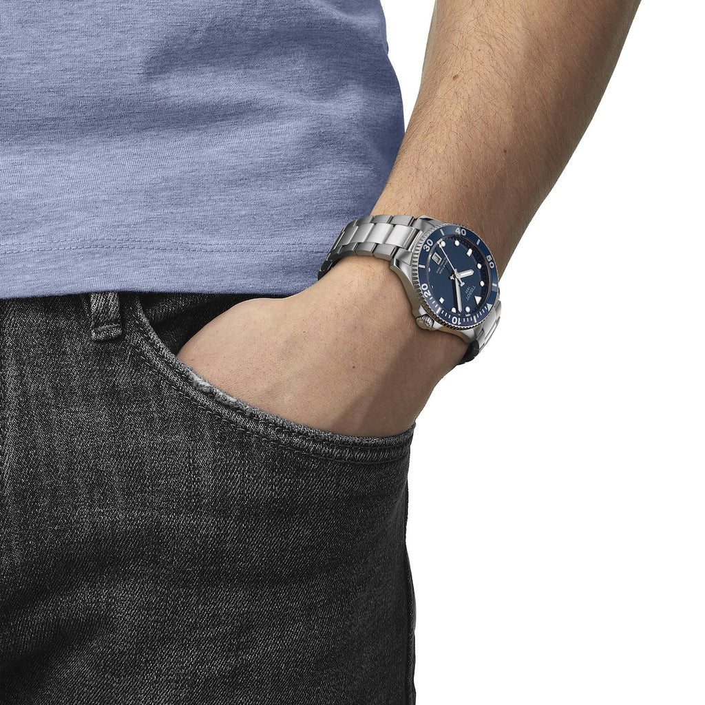 Tissot-Seastar-1000-Blu-T-Sport-Quarzo-T1204101104100-Indossato_1024x