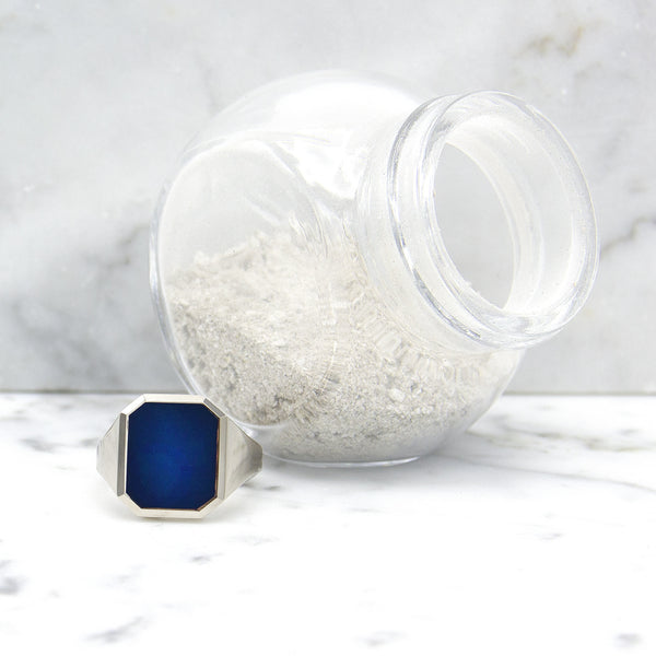 Assieraad - Witgouden zegelring met blauwe lagensteen - Hutjens Gedenksieraden - 14k Geelgoud
